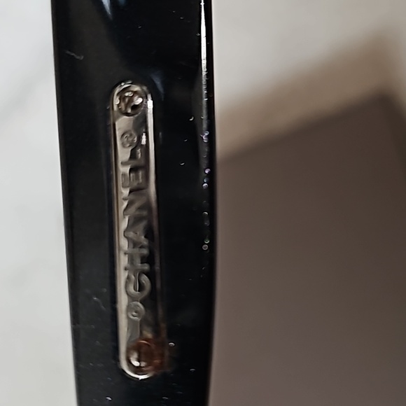 Sunglasses - Picture 4 of 4